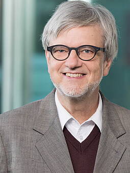 Prof. Dr. Dr. h.c. Ortwin Renn, vhs. wissen live